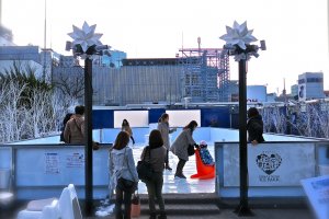 Sora x Niwa&nbsp;x Ice Park offers rooftop skating at Matsuya&nbsp;Department Store in Ginza. The first in Japan &amp; fun for all ages!