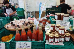 Various tomato products from juice to jam is sold at the onsite store