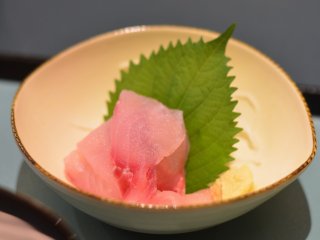 Koi no arai (koi fish sashimi)