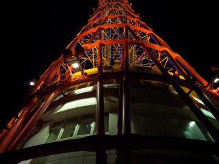 Kobe Port Tower - sadly, the observation deck is closed at night
