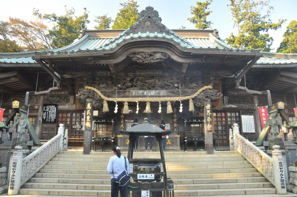 The main prayer hall of Yakuoin