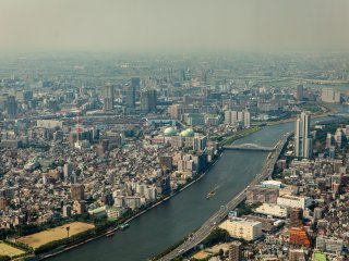 A view down to the Sumida River below
