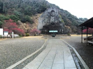 The Buddha is 31 meters high.