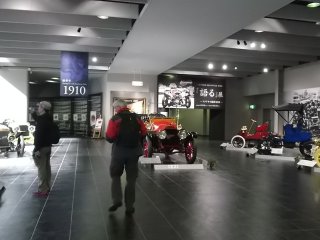 Early auto exhibit