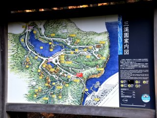 Sankeien Garden map. The oblong pond on the right is Dragonfly Pond in the Honmoku Citizens Park.