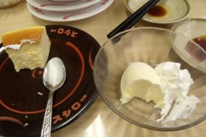 dessert cheesecake and icecream