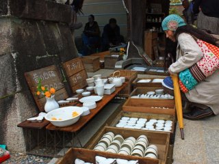 Kyoto has two large flea markets, on the 21st and 25th of each month - the perfect opportunity to pick up a quirky souvenir. Used kimonos sell for as little as Y1000, and there's also a wide variety of antiques and other crafts available.