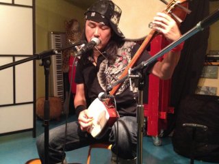 "Yugo & The One Man Travellin Band". A unique performer, Yugo got everyone going with his upbeat and powerful shamisen BLUES!