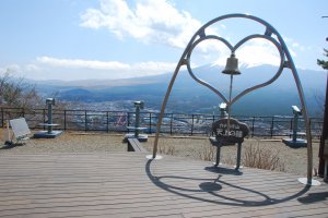 The Bell of Tenjo บนยอดเขา Mt.Tenjo