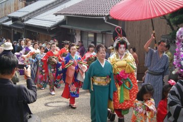 Geisha at Seki-Juku's summer festival