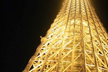 <p>แสงไฟยามค่ำคืนของโตเกียวสกายทรี</p>