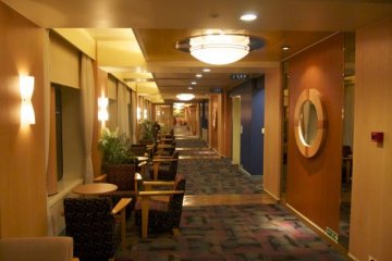 <p>Hallway running starboard on the ship from the common area.</p>