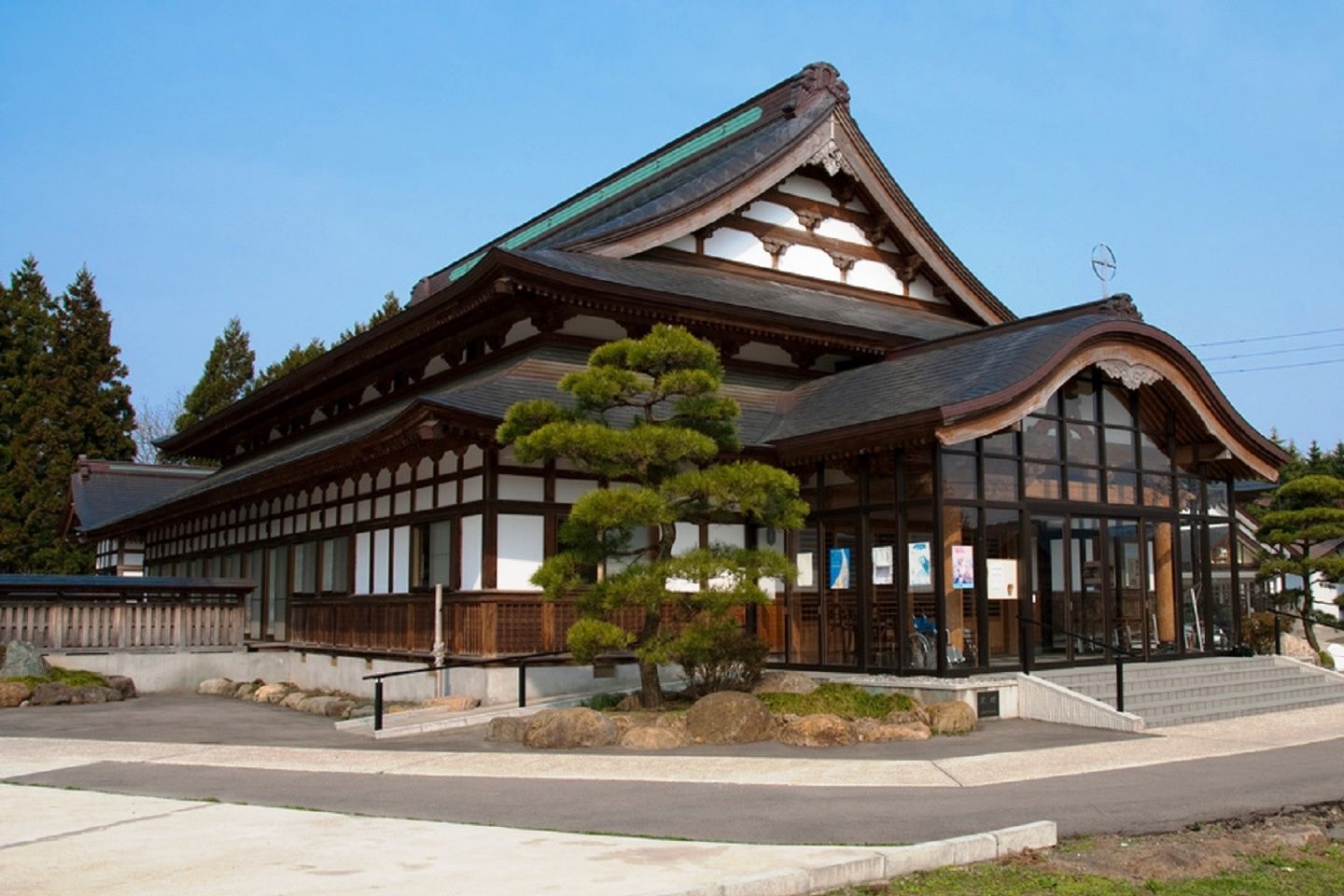 Notre-Dame d\'Akita est une Eglise catholique de style japonais