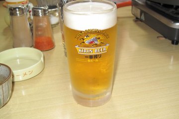 <p>อาซาฮี เบียร์สัญชาติญี่ปุ่น</p>