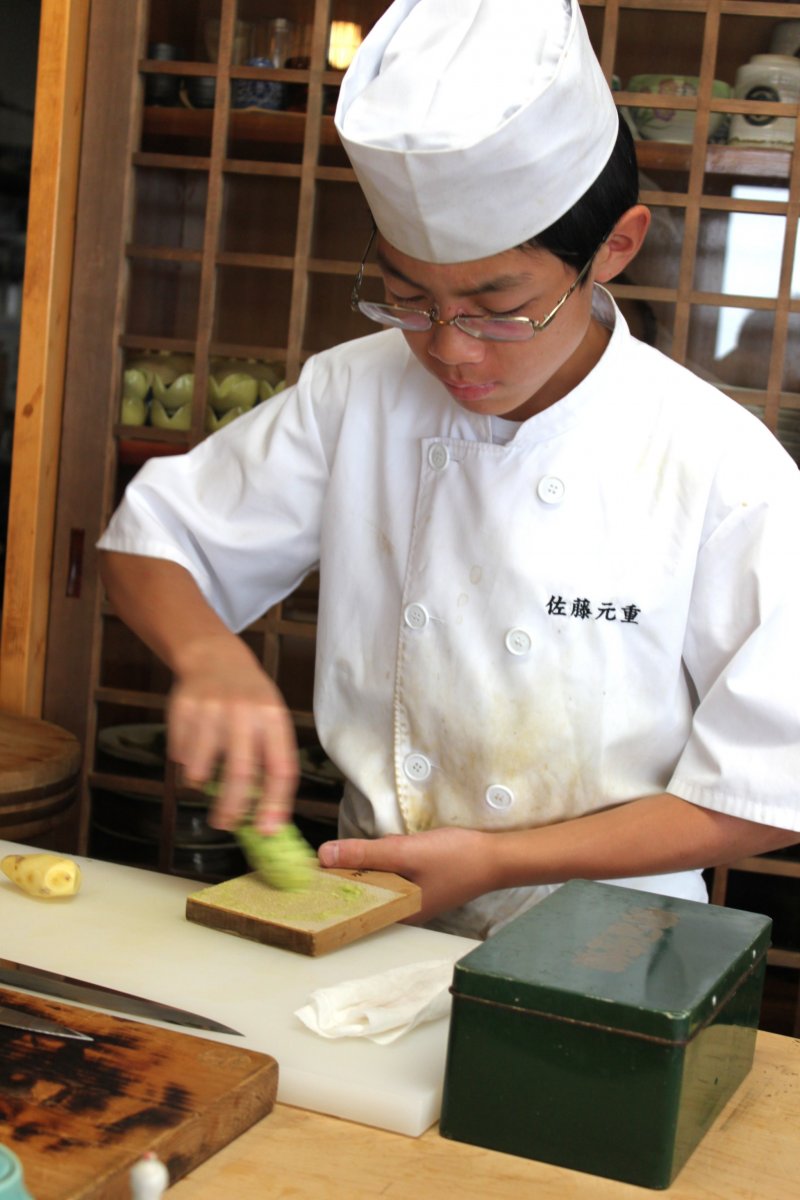 <p>Motoshige Sato preparing wasabi.</p>