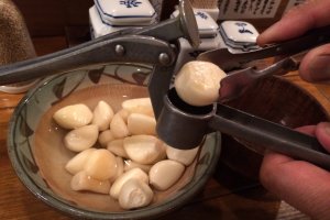 Garlic lover? Infuse your ramen broth by using the garlic press!
