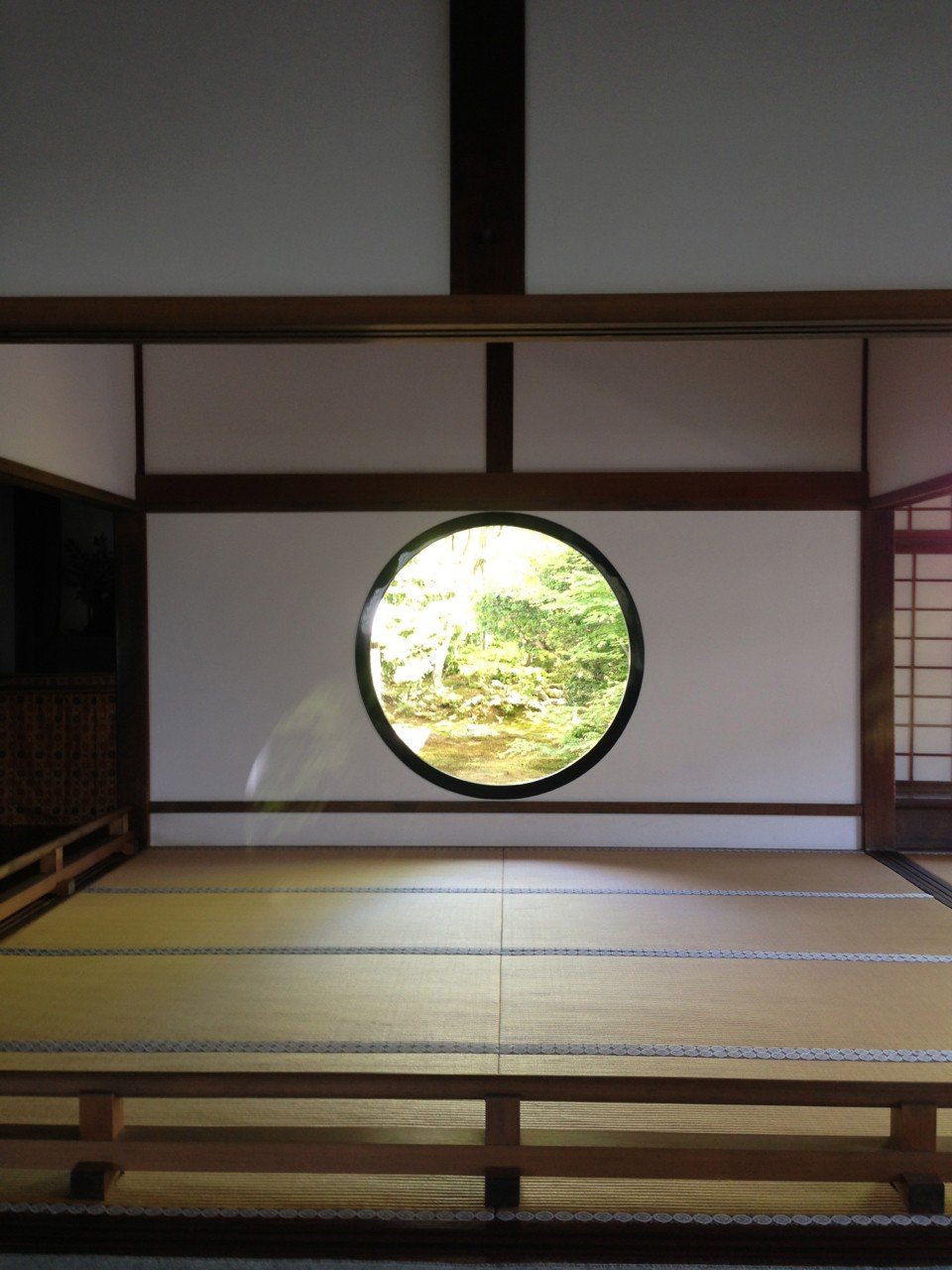 The famous &quot;Window of Enlightenment&quot; at Genko-an