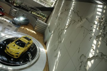 <p>Inside Toyota Kaikan Exhibition Hall</p>