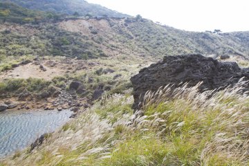 Маленький пруд на окраине долины Сусуки