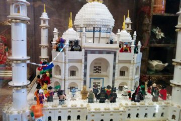 <p>The famous Taj&nbsp;Mahal constructed of LEGO bricks.&nbsp;</p>
