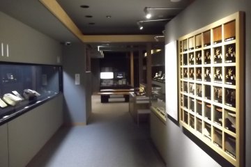 <p>Inside the Sannenzaka Museum</p>