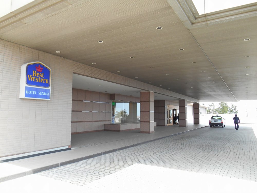 Entrance of Best Western Hotel Sendai