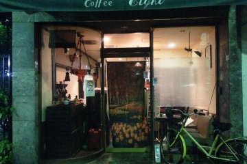 <p>Coffee Eight is an old style cafe long established before the world of Starbucks and commercialized coffee chains.</p>