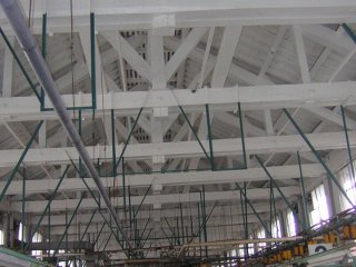 工場の天井、日本と西洋の建築技術を融合
