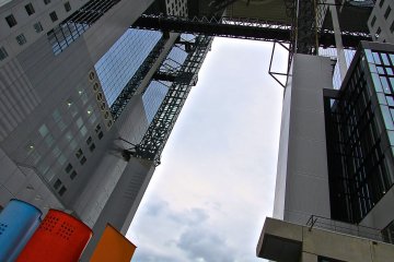 <p>อีกหนึ่งมุมของ Umeda Sky Building</p>