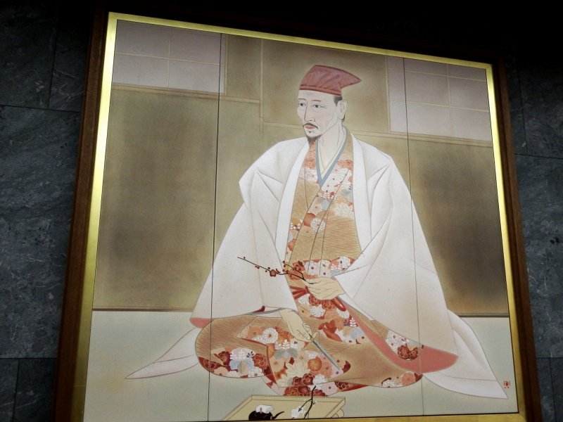 <p>When you enter the main tower, what welcomes you first is this painting of Toyotomi Hideyoshi, the ruler of Japan, who built the original Osaka Castle in the 16th century</p>