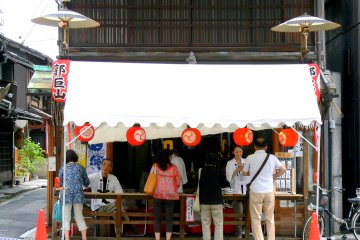 <p>Information centers and Gion Matsuri souvenir stands are set up</p>