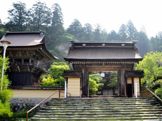  L'entrée principale - entrer dans cette section du temple est gratuit