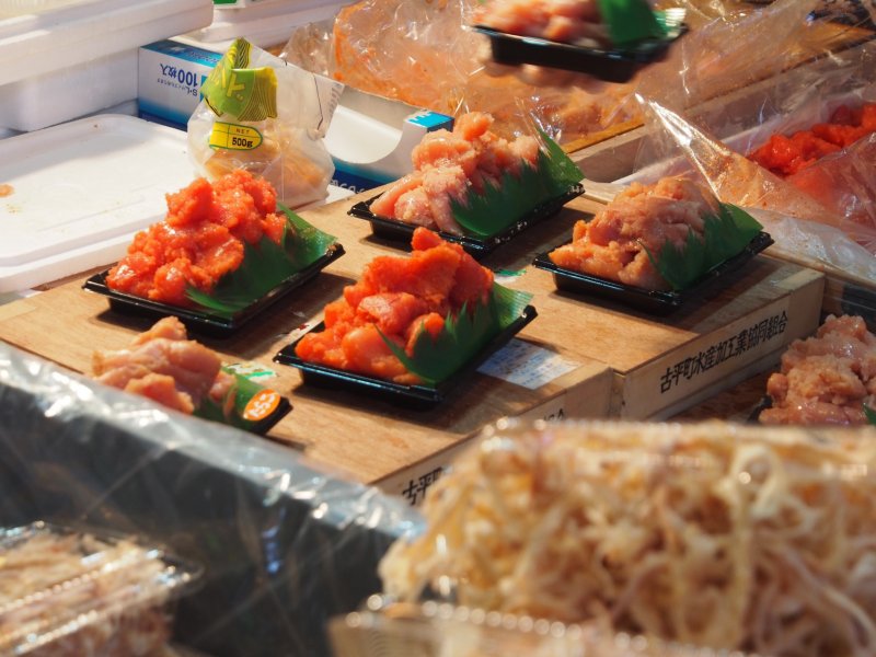 <p>Trays of tuna, probably the most popular type of fish at the markets</p>