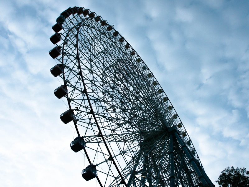 <p>Tempozan Ferris Wheel, the largest ferris wheel in Osaka</p>