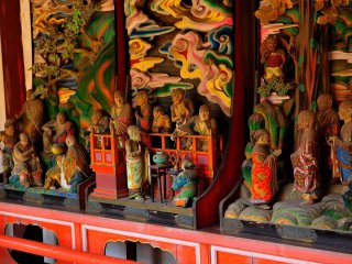 羅漢堂は中門を中心として、その左右に続く回廊である　国登録有形文化財に指定