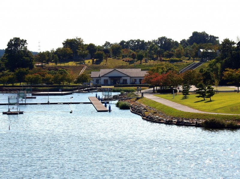 <p>The view from Iris Bridge. The building in the center at the far end is the Cycling Center where you can rent bicycles</p>