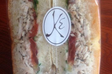 <p>A delicious sandwich that I bought at Maison Kayser</p>