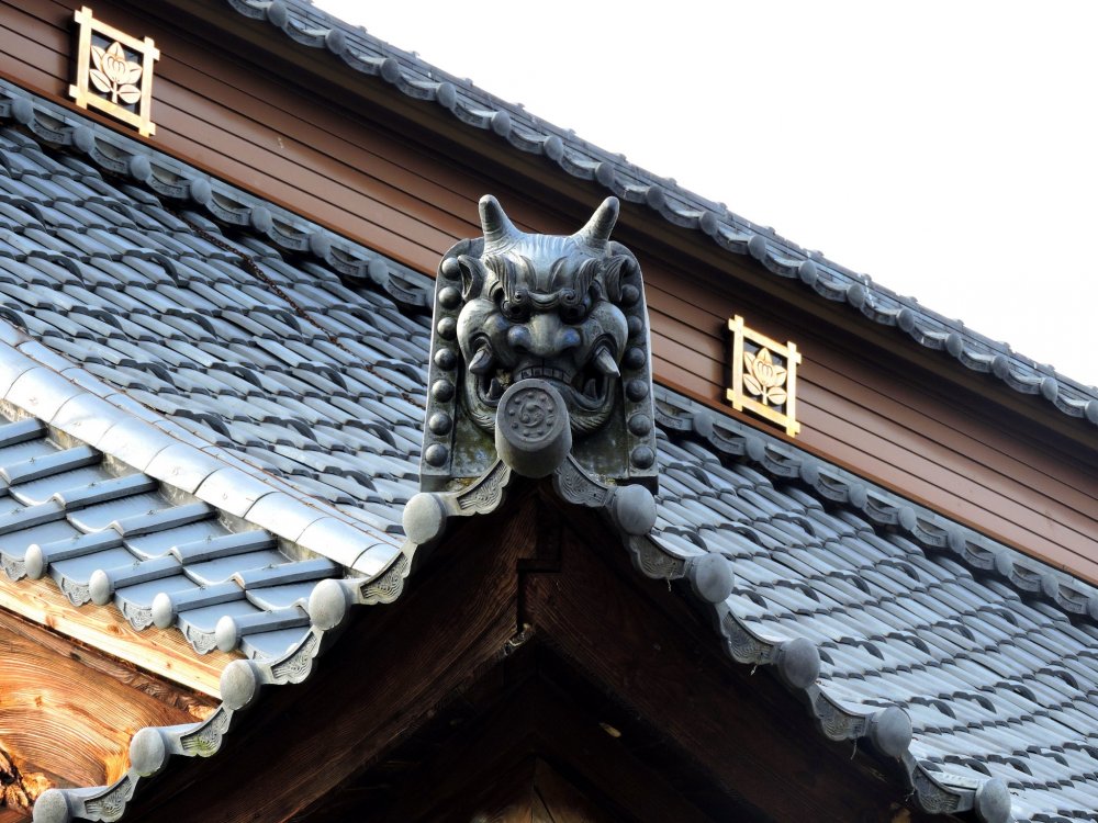 Fearsome but beautiful Oni-gawara (roof tile Oni)