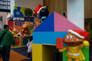<p>Although I went on the first day of November, the character displays were already decorated for Christmas</p>