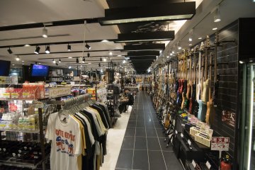 <p>B1F: The hippest section by far. It even stocks t-shirts! The B1F is home to guitars, drums digital instruments and musical production systems. Basically all you need to start jamming tonight.</p>