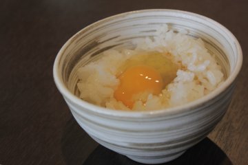 <p>Egg and rice</p>