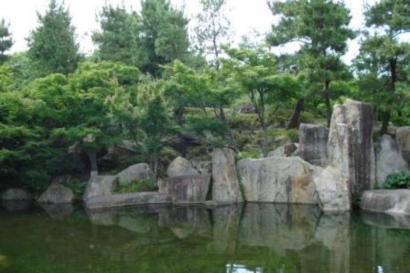 The pond - the centrepiece of Tokugawa-en