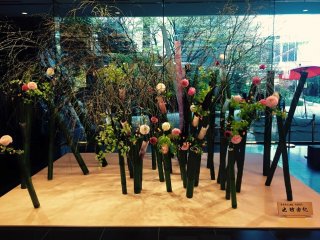 A beautiful flower arrangement in the lobby.&nbsp;