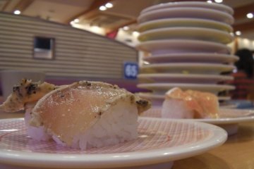 Stack your plates at kaiten-zushi&nbsp;restaurants when you&#39;re done - that&#39;s how the staff calculates how much to charge