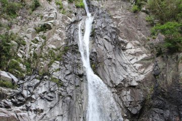 <p>Nunobiki Falls, a natural place located nearby Shin-Kobe station&nbsp;</p>