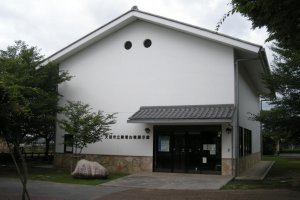 Tenri Municipal Kurozuka Burial Mound Exhibition Hall