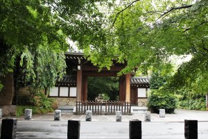 Koenji Temple, north of the train station