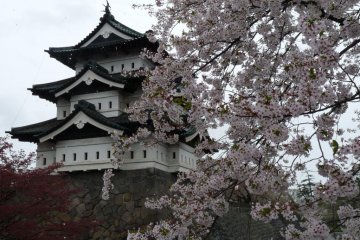 The History of Hirosaki Castle