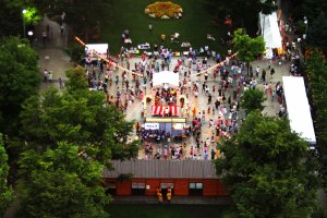 Festival Hokkai Bon Odori yang tiap tahun diadakan di Taman Odori