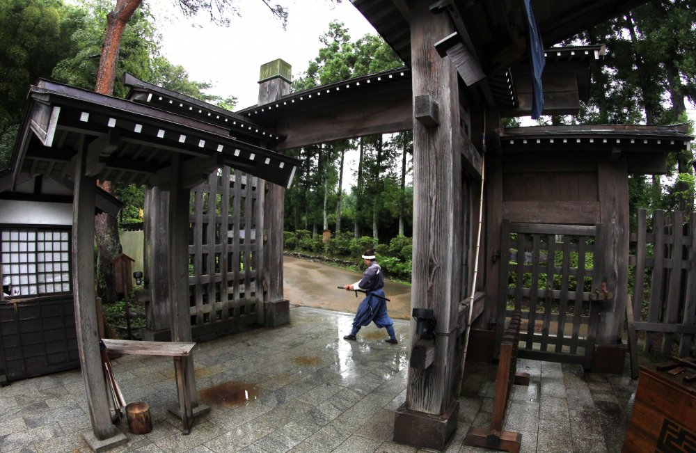 The entrance of the park is defended by a samurai warrior which will let you in with a ticket of course!&nbsp;